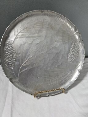Decorative Vintage Hammered Aluminum tray, Pine Cone pattern unmarked 10"